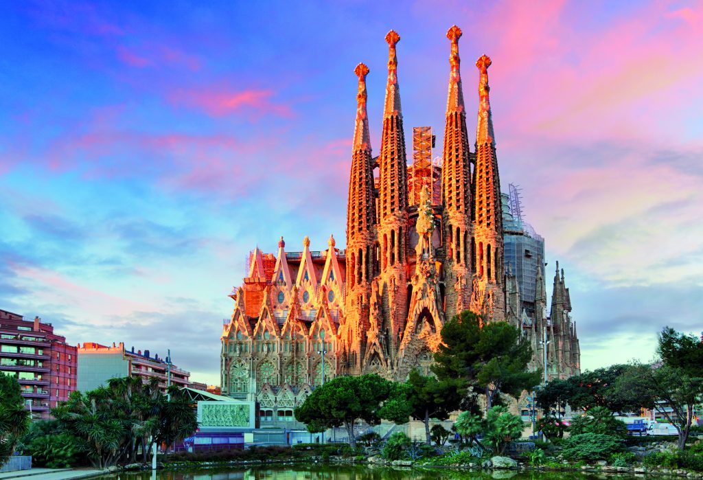 La Sagrada Familia : Une Basilique De Toute Beauté